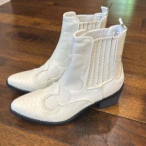 Coconuts by Matisse Cavalier Western Bootie